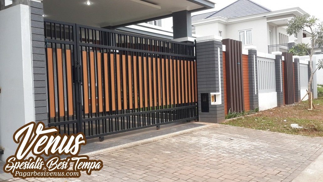 Pagar Besi Minimalis Kayu (1)