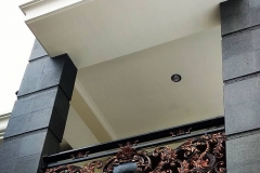 Rumah-Klasik-Balkon-Besi-Tempa