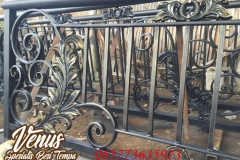 Railing-Tangga-Klasik-Besi-Tempa-Mewah-20
