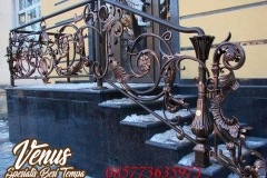 Railing-Tangga-Klasik-Besi-Tempa-Mewah-5