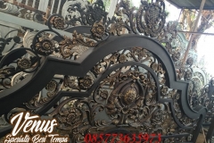 Railing-Tangga-Klasik-Besi-Tempa-Mewah-6