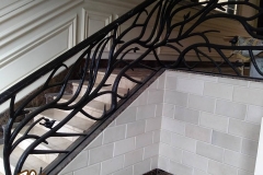 Railing-Tangga-pendek-unik
