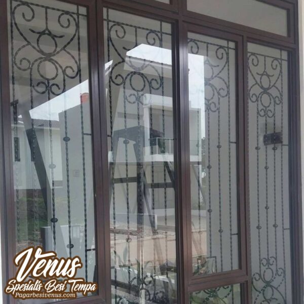 Teralis Besi Ulir