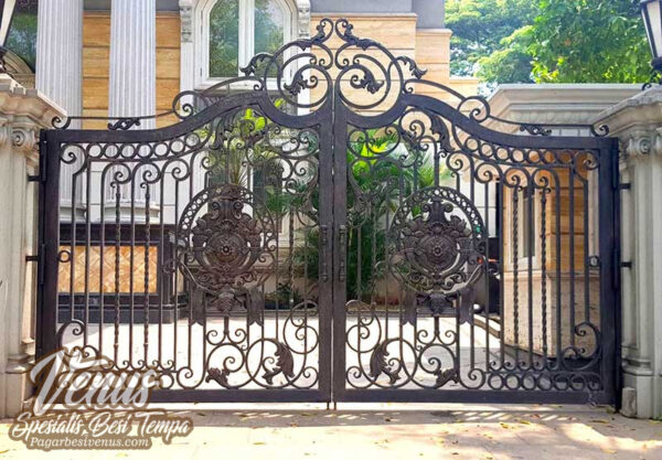 Pagar Besi Tempa Klasik (103) Pagar Rumah Klasik Mewah Modern