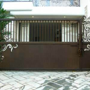 Pagar Besi Klasik Sederhana