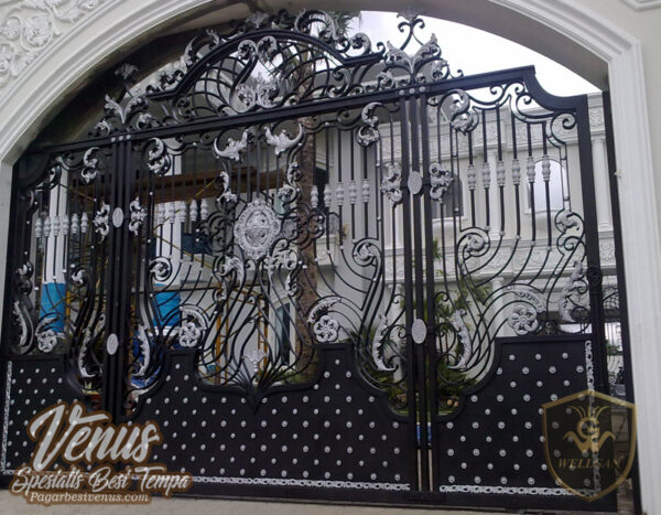 Pagar Rumah Klasik Minimalis