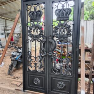 Pintu Head Besi Tempa