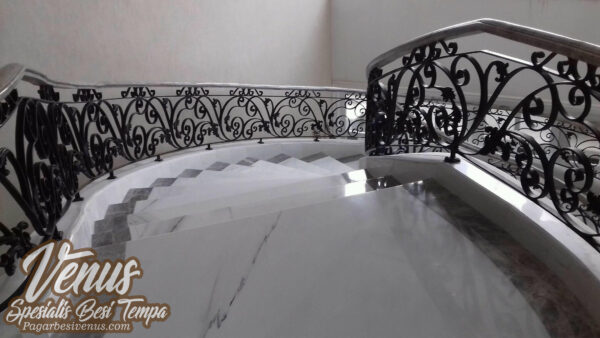 Railing Tangga Layang 
