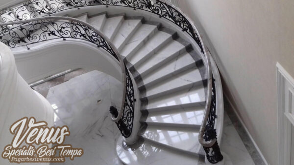 Railing Tangga Layang 