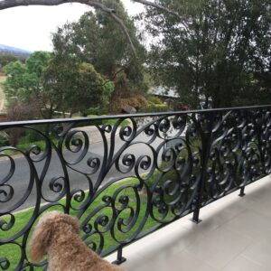 Railing Tangga Besi Ulir Klasik Modern