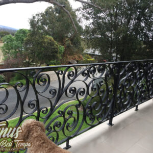 Railing Tangga Besi Ulir Klasik Modern