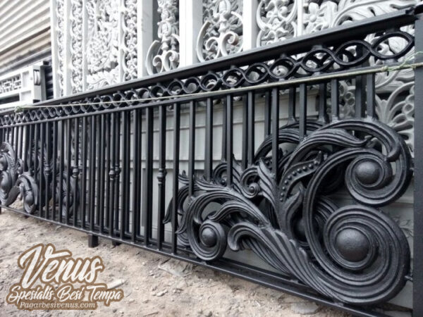 Railing Tangga Alferon Klasik Mewah
