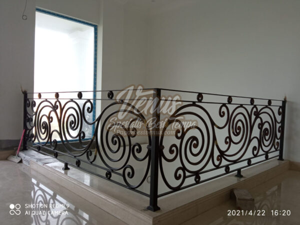 railing balkon besi tempa Pagar Balkon Besi Tempa